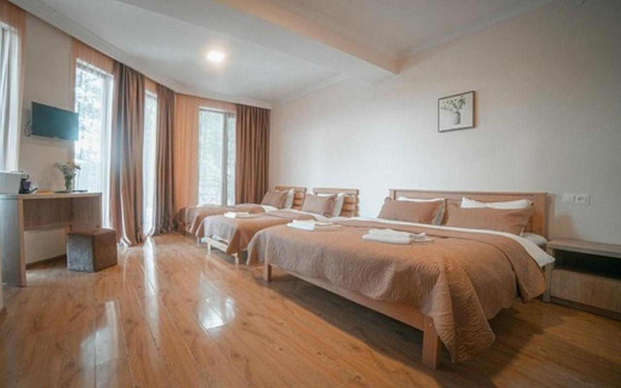 Hotel Surami Bagian luar foto